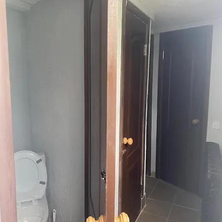 Hostel Ihotel подільський Kijów
