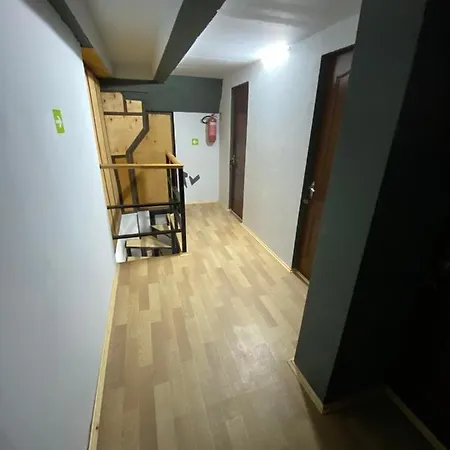 Ihotel подільський Hostel *